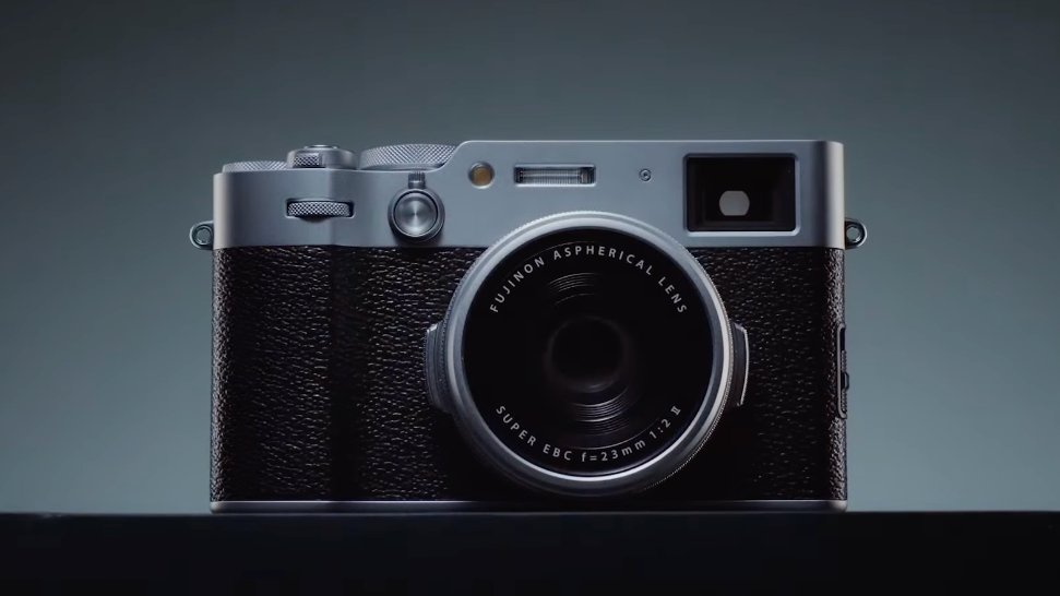 moment's tweet photo. Say hello to @FujifilmX_US new Fujifilm X100 VI. 
Here's whats new 👇
#XSummitTokyo2024 https://t.co/DMs9nkTfox