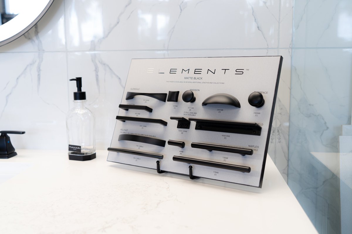 VKB_KitchenBath's tweet image. Discover the power of perfect hardware at VKB! From matte black to polished chrome, our Elements™ collection transforms spaces.✨ Reimagine your design and create a timeless kitchen or bathroom. Explore more: vkbkitchenandbath.com #DesignDetails #VKBDesign #HardwareHarmony
