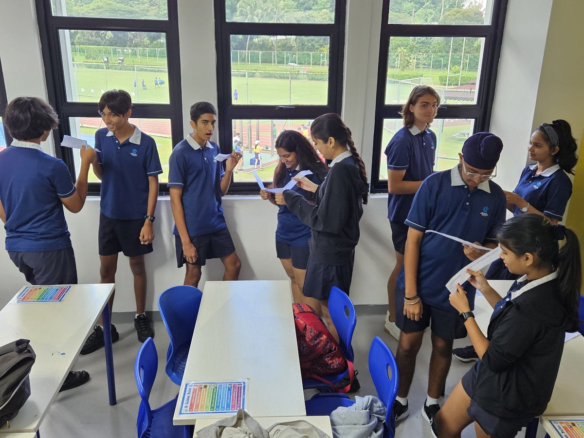 OWIS_Singapore's tweet image. Grade 10 IGCSE students dive into exam prep! After analysing model answers, they&apos;re practising questions for success! #IGCSEPrep #Grade10 #OWISFamily #OneWithTheWorld #OneWorldOneCommunity