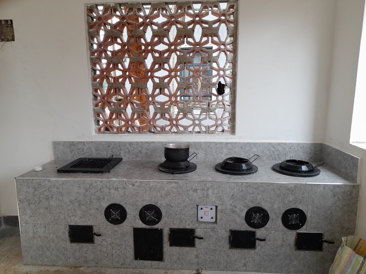 JosephBekalaze's tweet photo. Save your money spend on charcoal. To up to 80% guaranteed on saving, upgrade to @magma_stoves and enjoy additional benefits like cooking faster and efficiently plus a smart cooking environment. Call/WhatsApp +256789057968
#CleanEnergy
#FumbaNeSolar
#SolarAided https://t.co/cRckeJpgT2