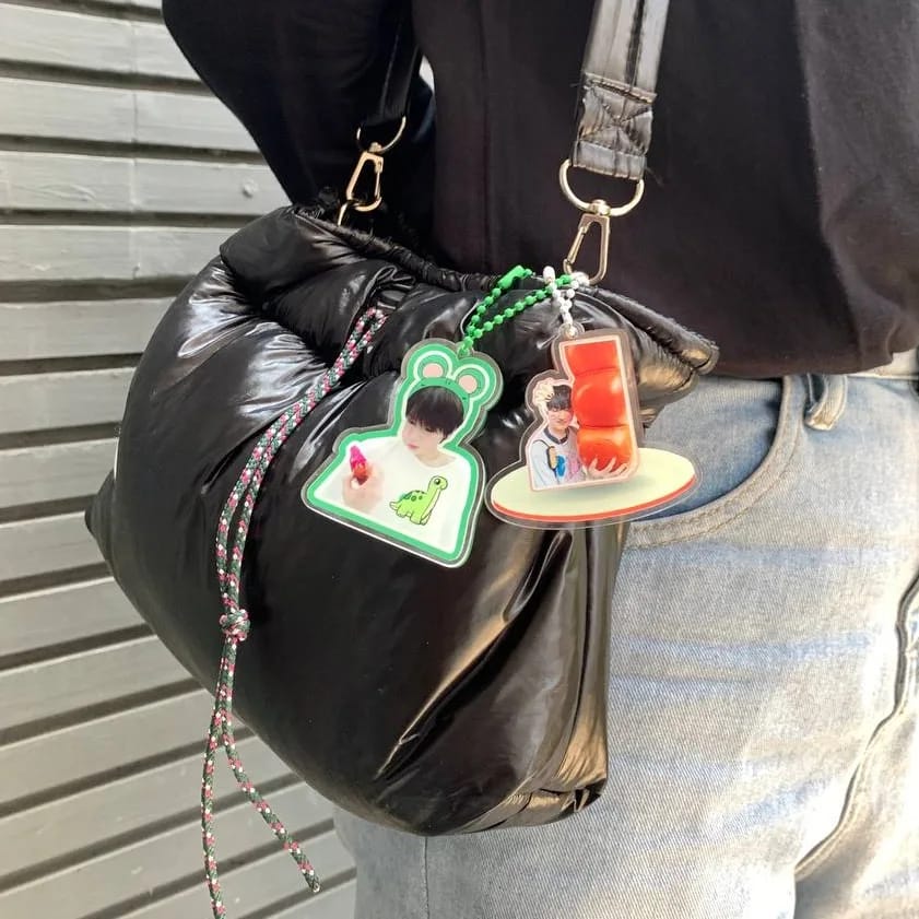 Serius nih kalian ga gemashh liat sakuya nangkring di tas kalian kayak gini?? Yuk buruan PO sekarang juga!!!

shp.ee/ok4xa67