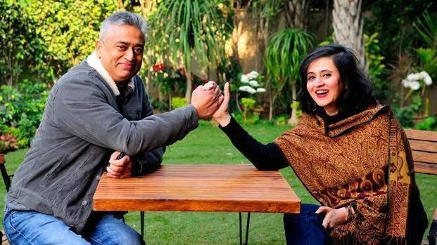 BIG 🚨 According to Sagarika Ghose's affidavit, Rajdeep Sardesai earned Rs 4.55 crores in 2019. 

During the COVID years, his salary dropped to 2.83 crores and went back to 3.54 crores in 2023.

Affidavit also reveals that Rajdeep Sardesai has almost Rs 25 crore in Mutual Funds,…