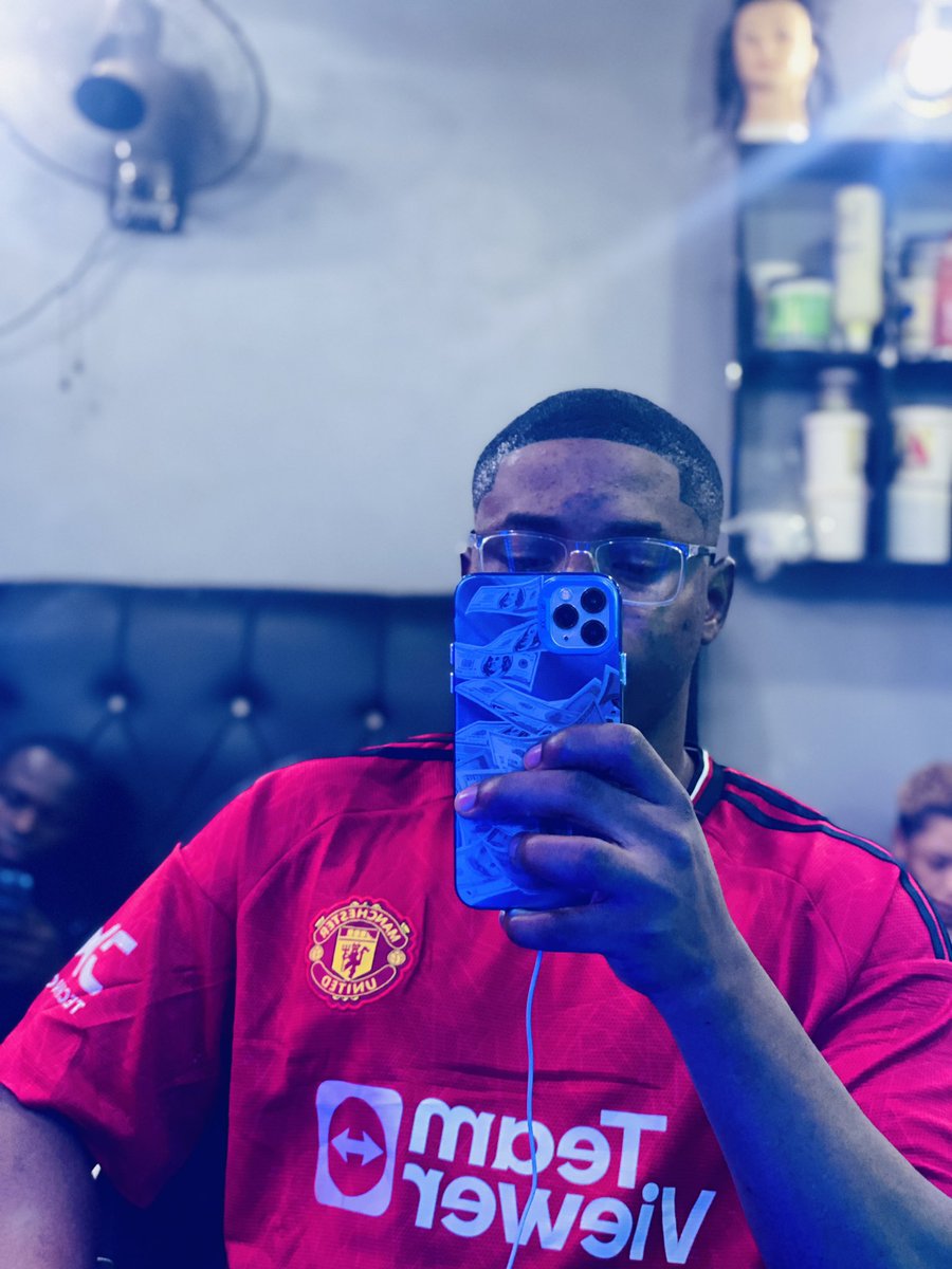 tomidewilliams's tweet image. They tell you to create your Ideal Clients Profile (ICP) but they don&apos;t tell you how to. 

For a Marketing Copywriter who wants to know who his ideal clients are 👇

➞ Evaluate your skills and interests.

→ What type of copywriting do you excel at? 
→ Are there specific…