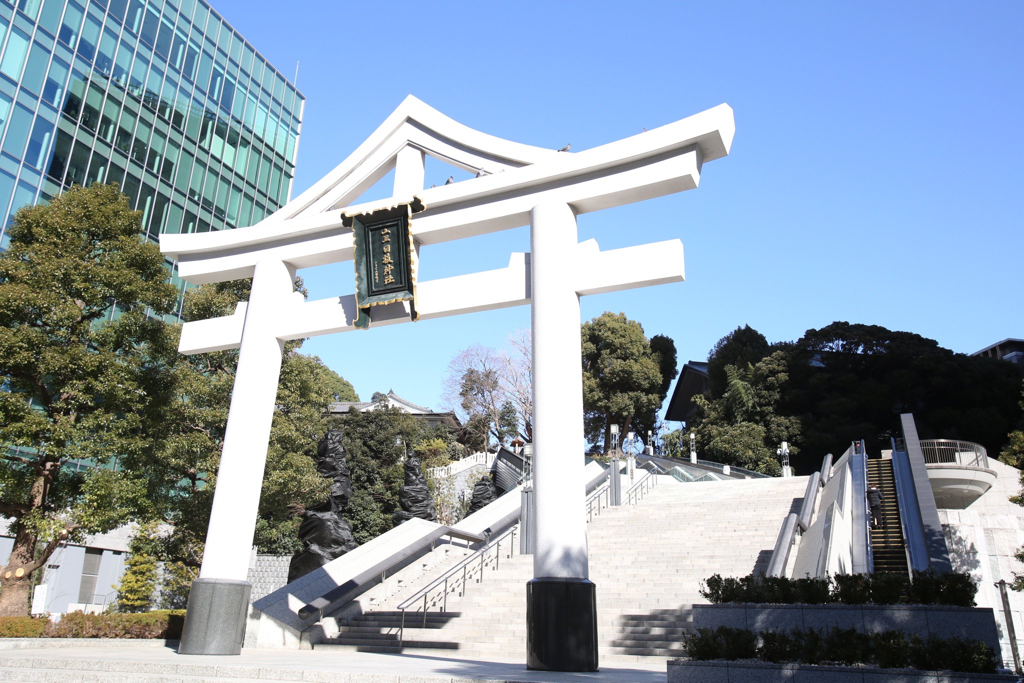 南部風鈴、山王日枝神社 金櫻神社⛩️⁡ ⁡⁡ ⁡夏の風物詩風鈴の音🎐⁡ ⁡それに負けずとも