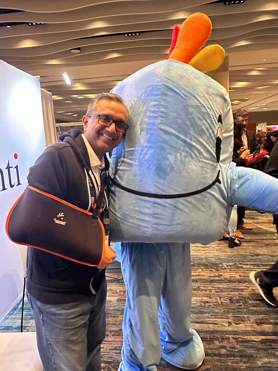 yatinkarpe's tweet image. Extremely rewarding Day 1 #AUTM2024 - Grateful to @AUTM community for recognizing me with the volunteer service award. 
Thanks @Ssusalka @almeshalc  #TxStateResearch @txst