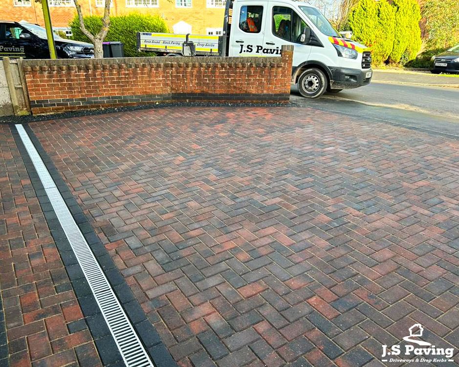 Block pave driveway complete #jspaving #driveways #lincoln