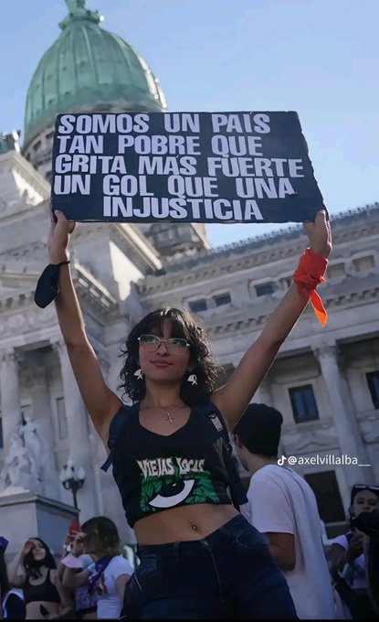 BeltranismoLB18's tweet photo. Responde con el gol que más gritaste en tu vida. Si hay video mejor! https://t.co/J2MJJUV4st