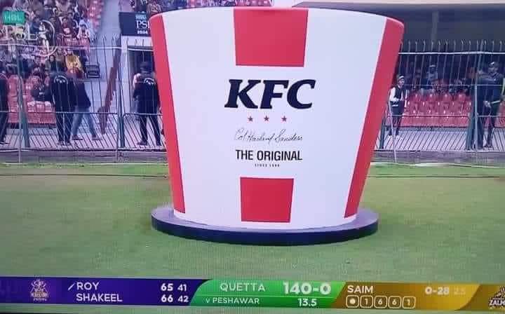 یہ برینڈ مسلمانوں کے قتل عام میں برابر کا شریک ہے. آئیں اس لیگ کا بھی بائیکاٹ کریں جس کے سپانسر قاتل ہیں. آئیں مظلوموں کا ساتھ دیں، آئیں واضح کریں کے ہم حق کے ساتھ ہیں.  🌹🇯🇴🌹
#BoycottPSL
#BoycottKFC