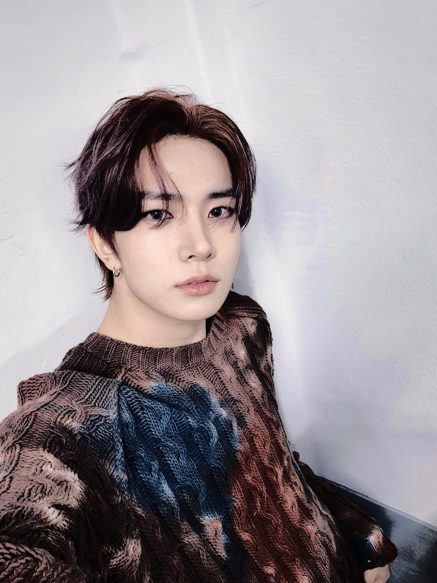 ຊ 𝐄𝐌𝐂𝐄𝐄 ‧₊ Devon tweet media