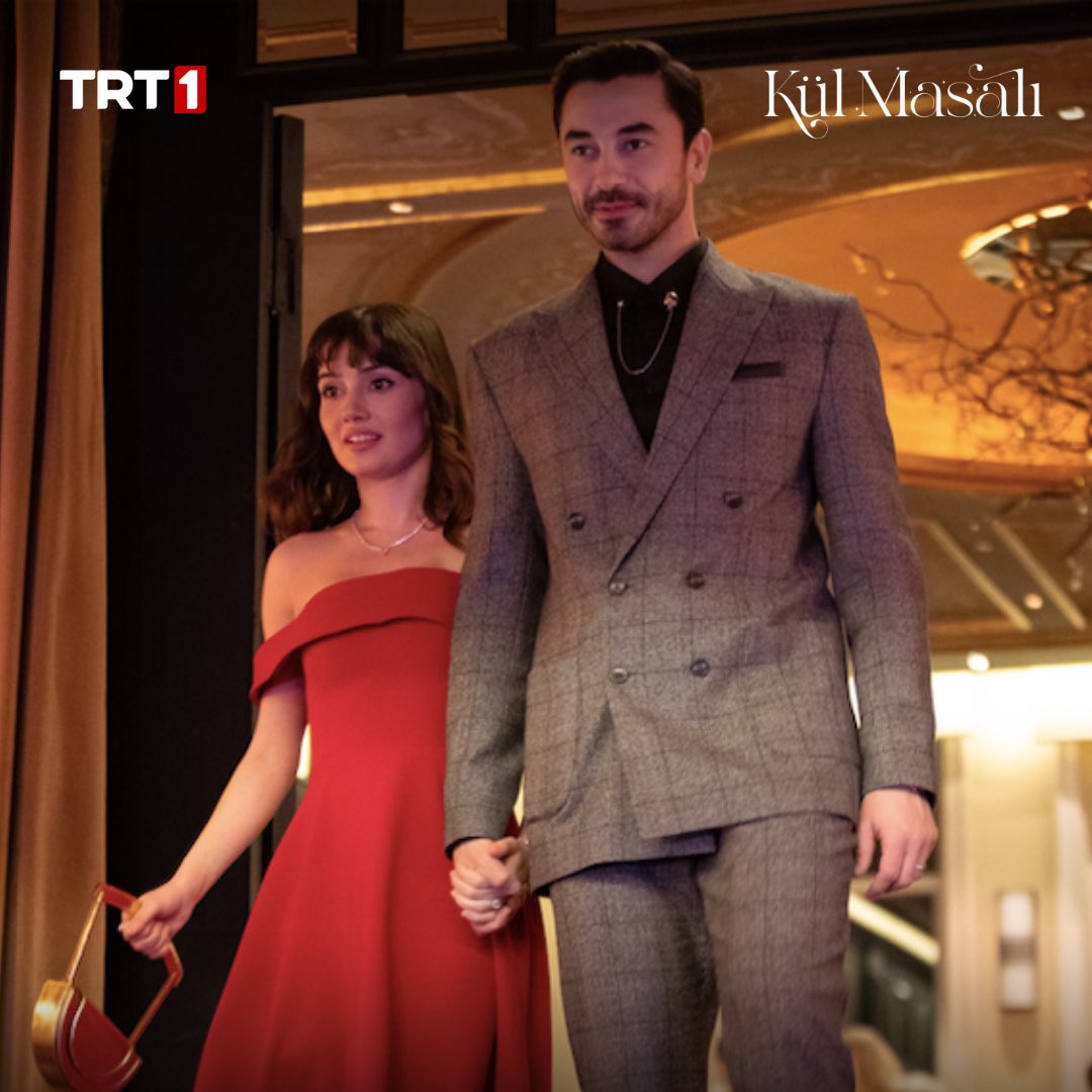 Gözle değil, kalple bakanınız hep yanınızda olsun. ♥️ #KülMasalı yeni bölümüyle her Perşembe 20.00’de TRT 1’de. ✨ <a href="/trt1/">TRT 1</a>