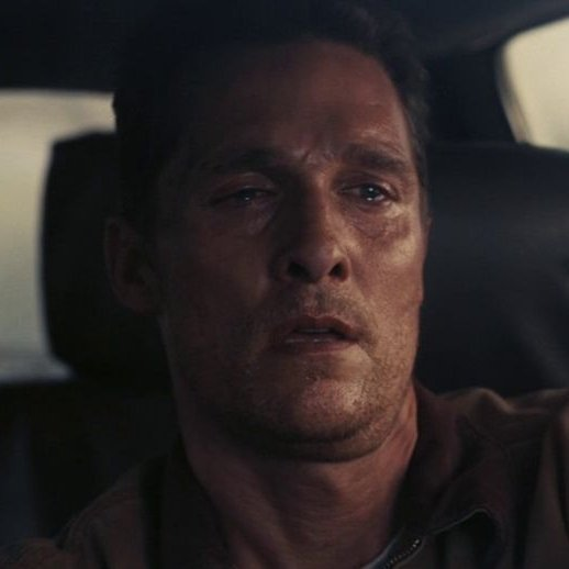 TheCinesthetic's tweet photo. stay. https://t.co/vtgu3ArD8l