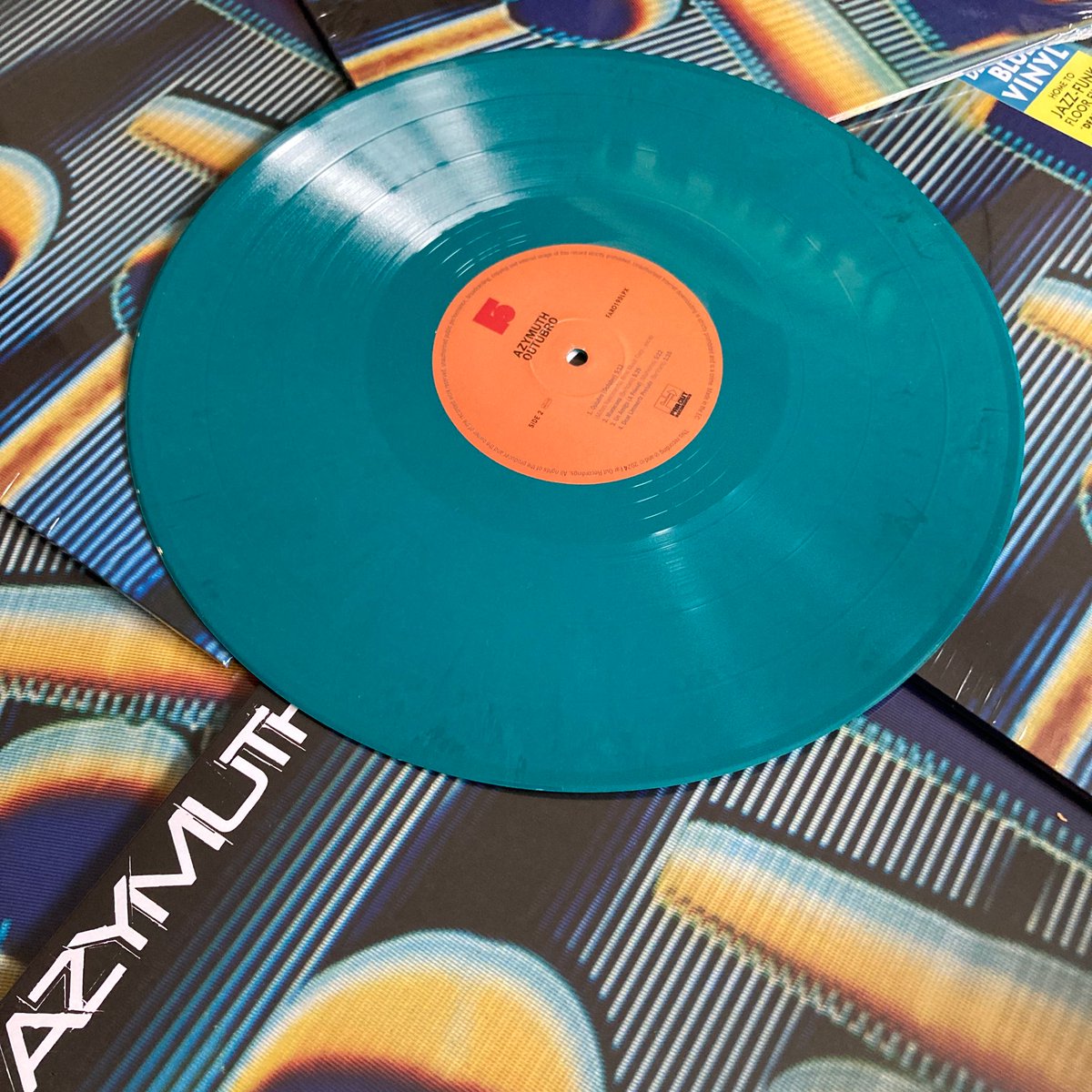 🔵 NOW SHIPPING 🔵 Home to jazz-funk floor fillers Dear Limmertz and Maracana, it's Azymuth's 1980 masterpiece Outubro on deep aqua blue vinyl 🌊🌊🌊 Limited to 1000 copies and selling fast! Order yours now from faroutrecordings.com / Bandcamp