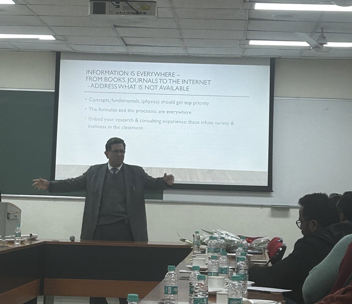 Dr. Manabendra Saharia tweet media