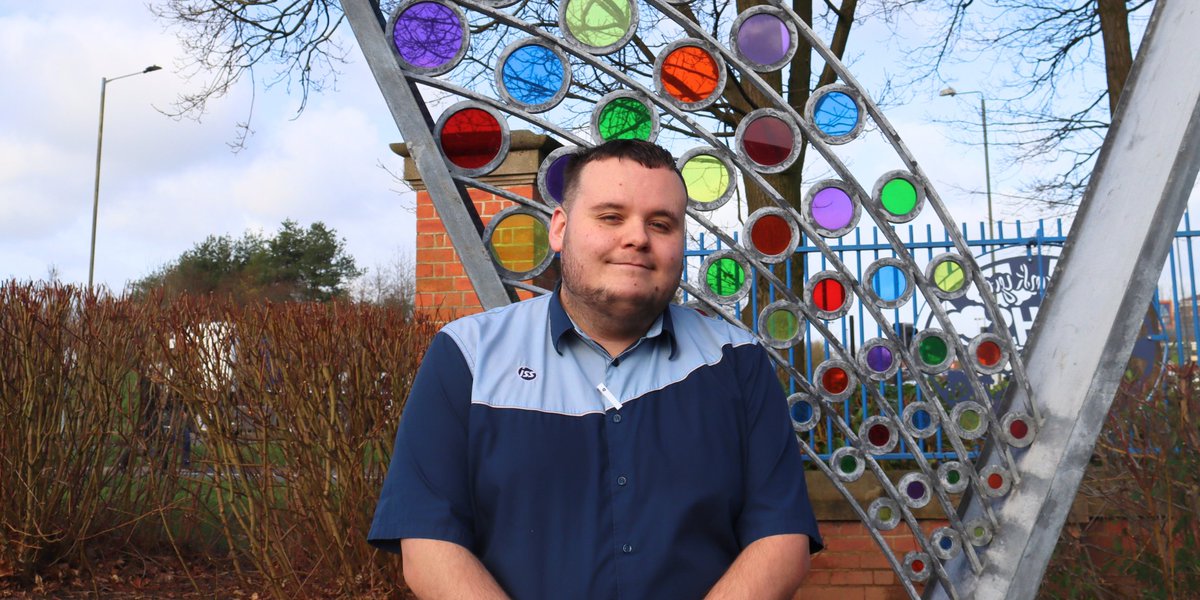 '𝓔𝓿𝓮𝓻𝔂 𝓈𝑒𝒸𝑜𝓃𝒹 𝒸𝑜𝓊𝓃𝓉𝓈' 💙 UHDB porter Dom has been praised for his brave, quick-thinking actions that helped to save the life of a distressed patient, who had entered Royal Derby Hospital with life-threatening wounds. 📝 bit.ly/48nUxZS