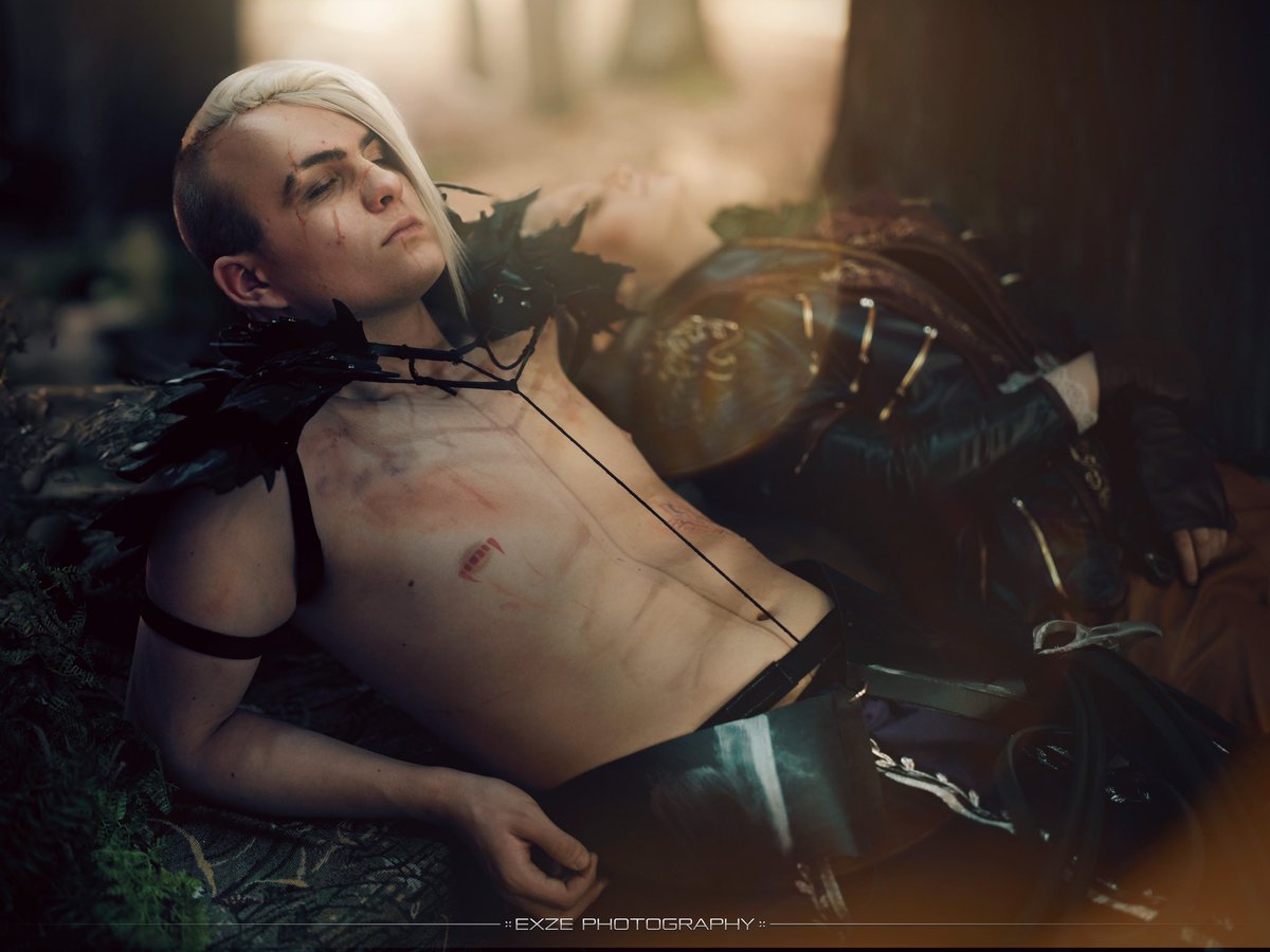 Abdirak resting after the "initiation" of recruits into the name of Loviatar.

#BaldursGate3 #baldursgate #abdirak #bg3 #bg #baldursgate3cosplay <a href="/quirkiltons/">Rachel Ní Chuirc (Quirke)</a>