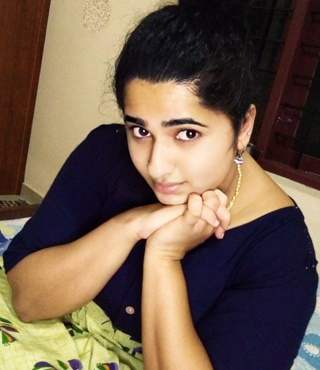 AthiraR60997's tweet photo. 🧚♀️😻 ചിന്താവിഷ്ട❤️
.
.
#photooftheday #happy #feelingrelaxed #relax #happysoul #throwback #mallu https://t.co/wsAXHOIVVS