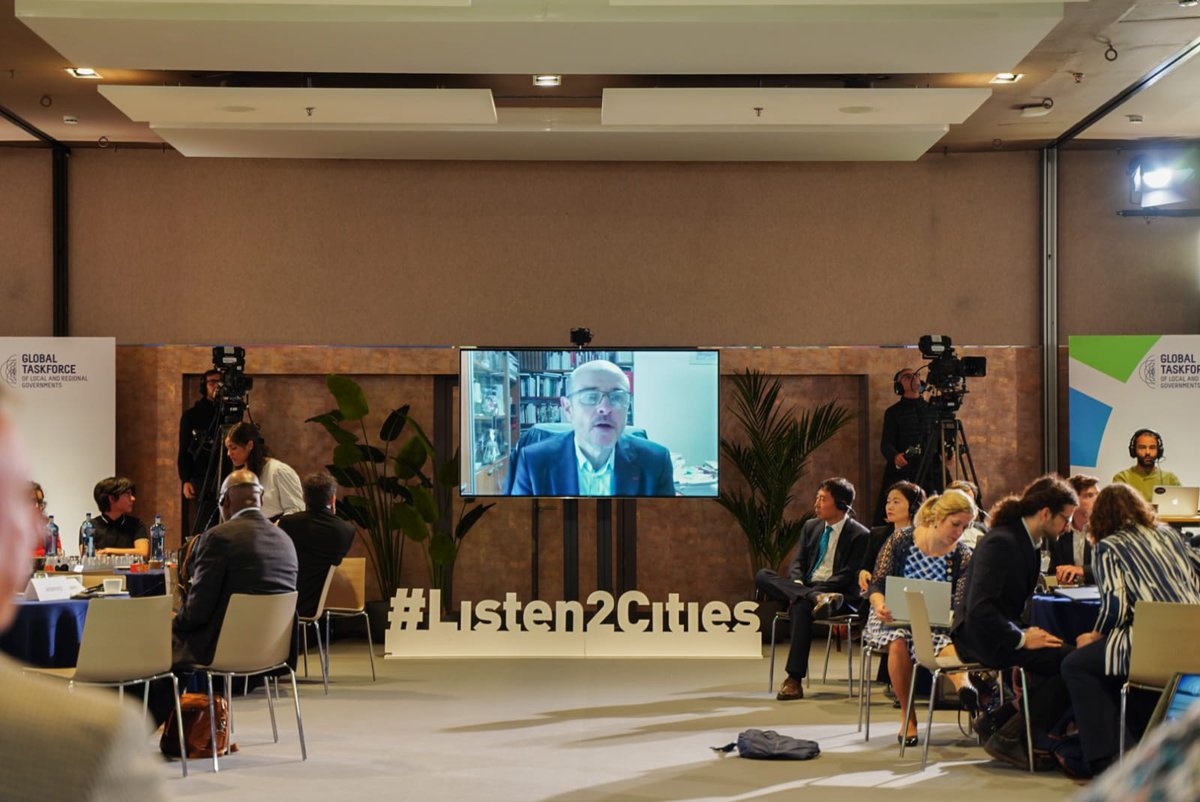 💧 @andreviola11, Departmental councillor of Aude, highlights the important interlinkages between SDG6 and other SDGs, in particular SDG 1 on poverty, SDG3 on health, and SDG5 on gender equality, among others #Listen2Cities