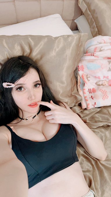 Sending anime Nudys to everyone that likes this post ✨ https://t.co/pUuOydhQfx