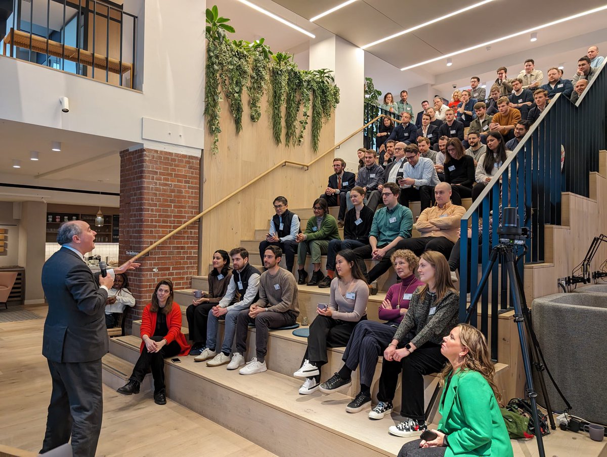 Andrew Bennett tweet media