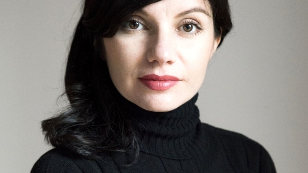 "La processione mistica", Valentina Vannicola al Teatro Claudio di Tolfa dlvr.it/T30JzC