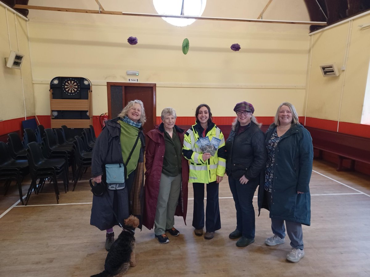 🫶Our team working on the Crossaig Substation Project in Argyll were delighted to donate £5000 towards a fundraising campaign that aims to secure the future of Skipness Village Hall, a vital community hub in the area Read more ⬇️ tinyurl.com/3wr4jj67