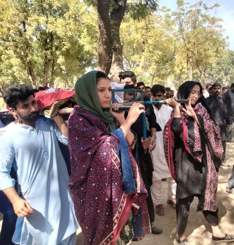 Deepak43133970's tweet photo. • "As we honor Hidayat Lohar's memory, let us also reflect on the ongoing struggle for human rights around the world......
@amnesty
@dawn_com
@AlJazeera
@UNHumanRights
#StateKilledHidayatLohar https://t.co/2oSIWEhrxV