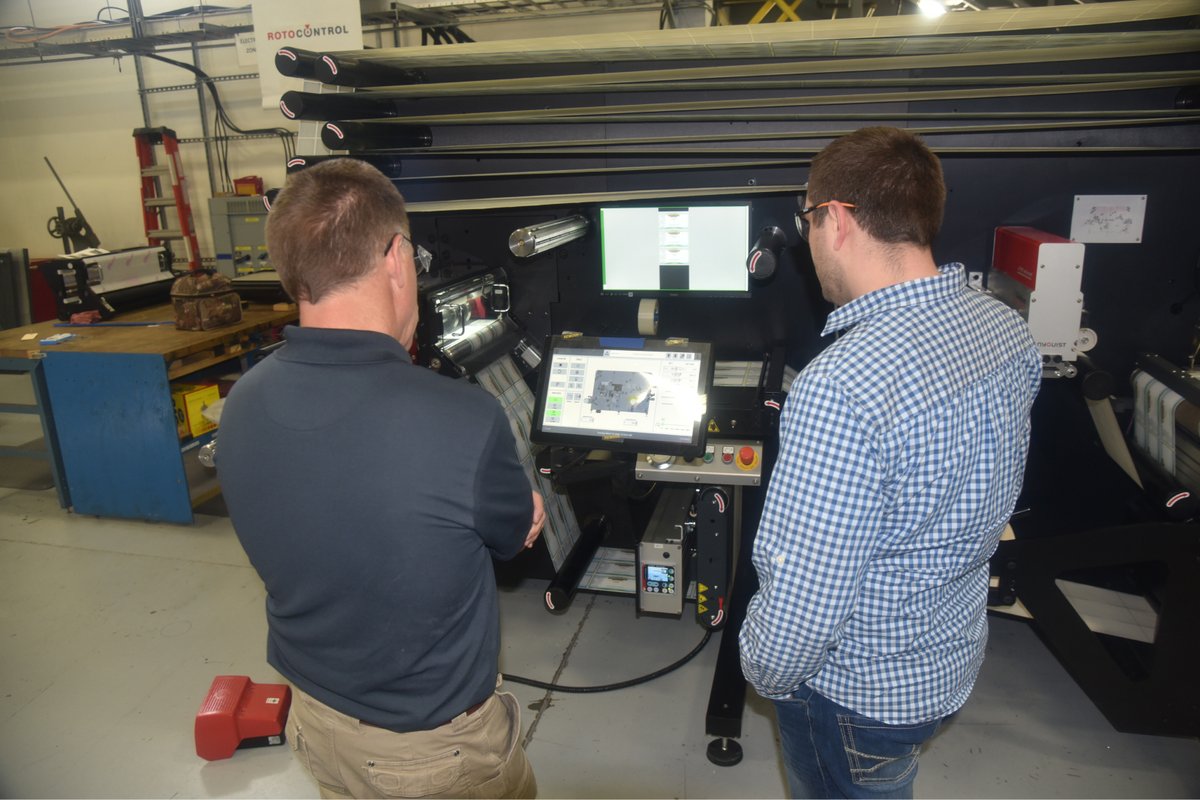 Our range of finishing machines helps you print, cut, inspect, rewind, and embellish labels with precision. 

loom.ly/TANxj00

#RotocontrolEMT #labelfinishing #labelconverting