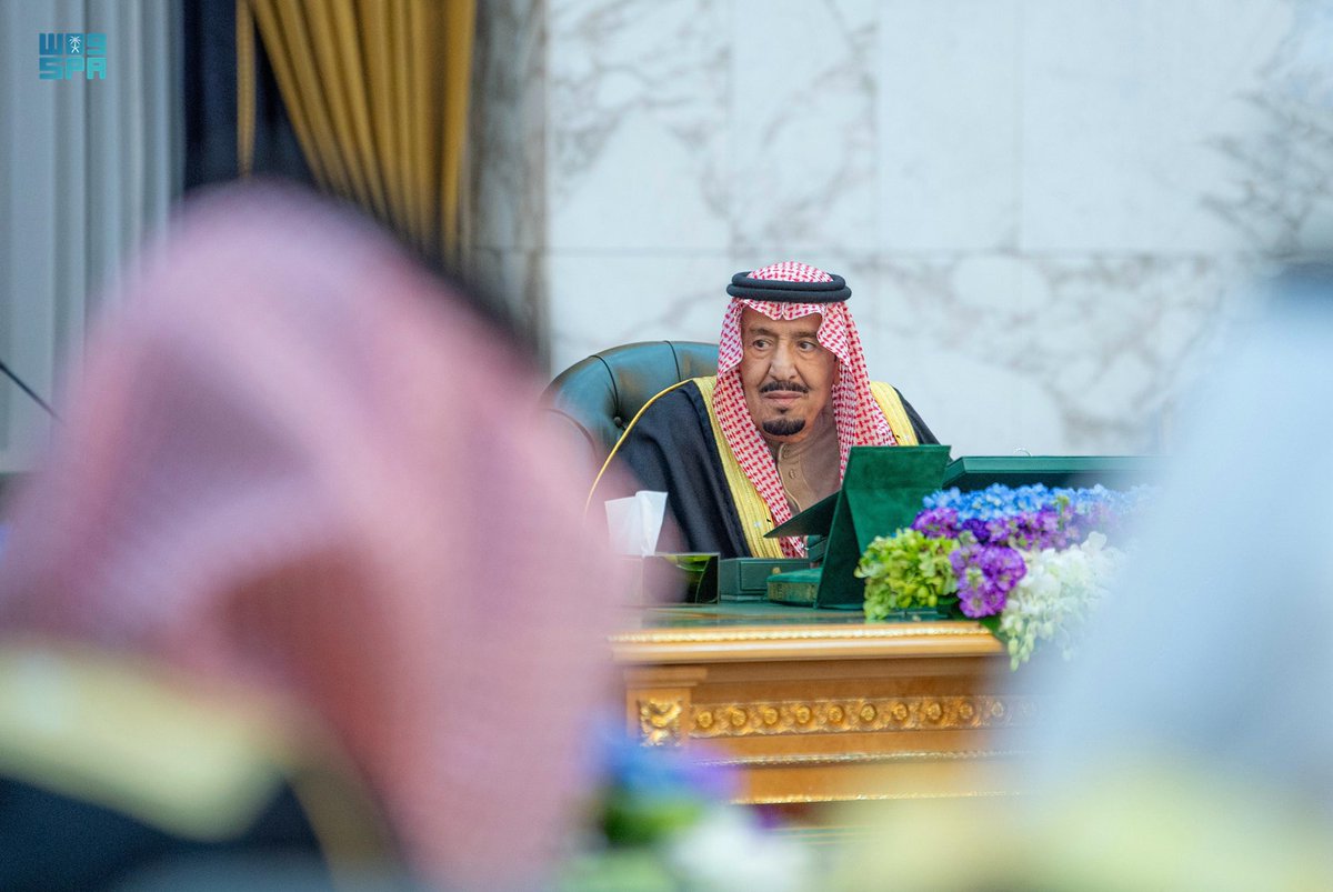 #مجلس_الوزراء: تمديد العمل بإعفاء المنشأة الصغيرة التي يبلغ إجمالي العاملين فيها تسعة عمال فأقل بمن فيهم مالكها من دفع المقابل المالي، لمدة (ثلاث) سنوات.
#واس
