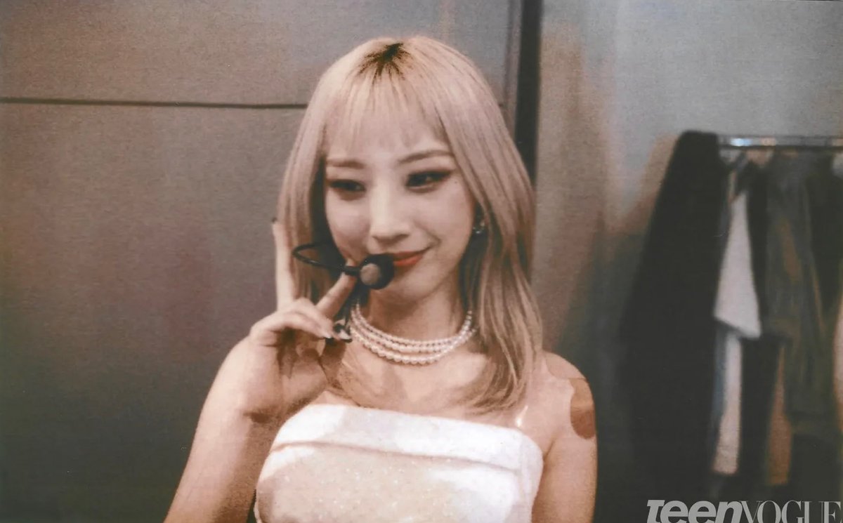 HaSeul Bot tweet media