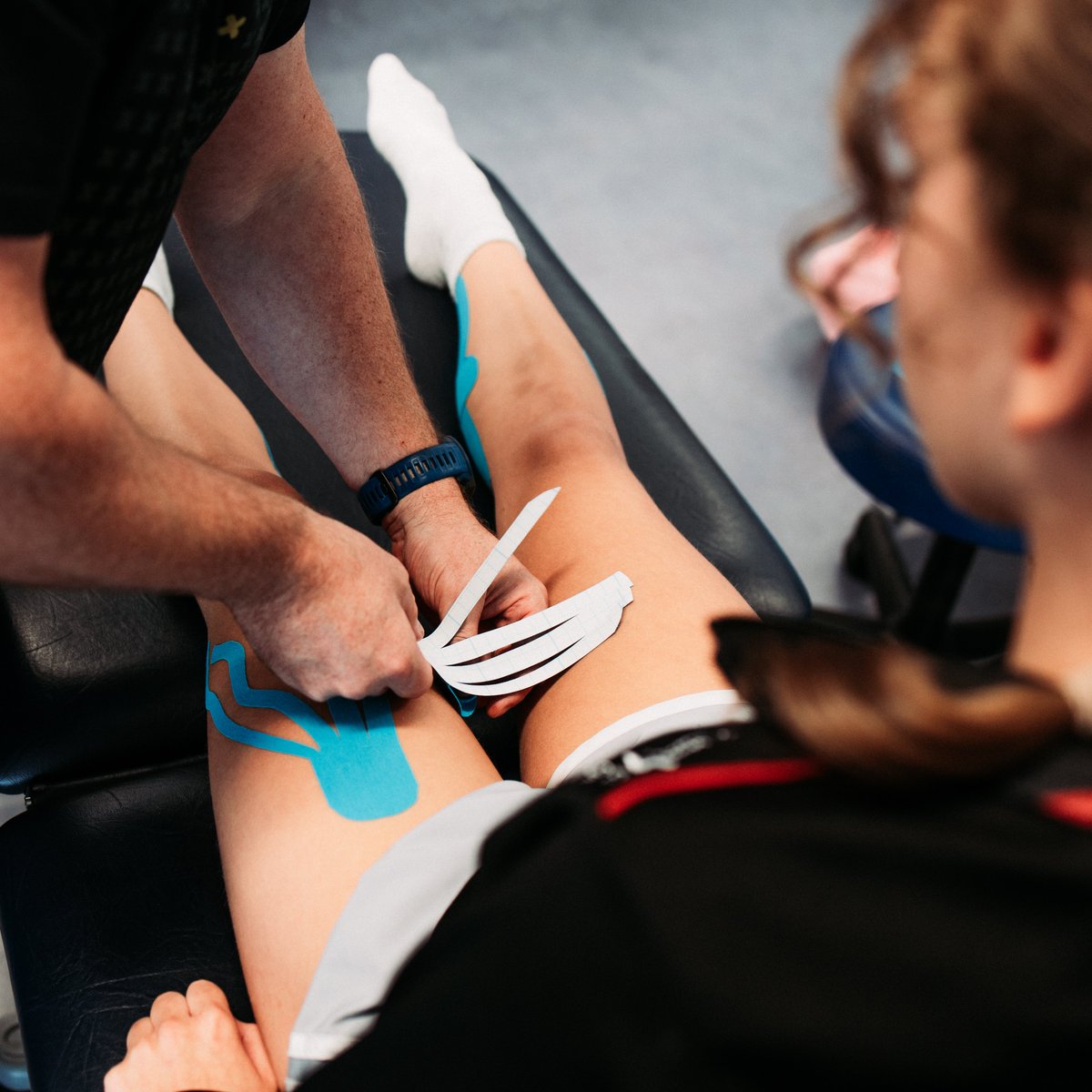 Can’t make an in-person workshop? Unlock the art of taping from ANYWHERE! 📚💪 Dive into 5 online CPD courses, mastering at your own pace 🎓 ⏰Secure your CPD now - 50% off only until the end of the month! #sporttape