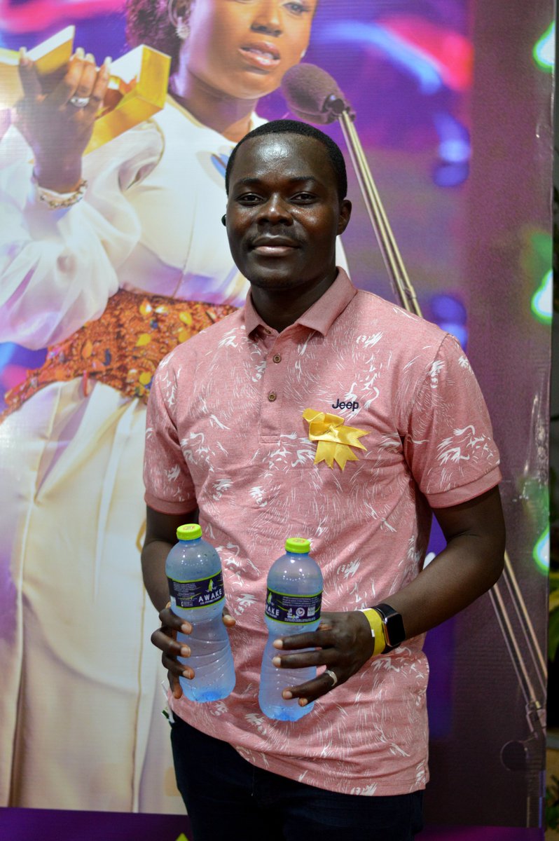 awakewatergh's tweet image. Immersed in the rhythm of &apos;The Awake Experience @10&apos; with @dianaahamilton, capturing awesome moments with the audience and #AwakePurifiedWater. 

#CitiCBS #awakeexperience #kasapreko #DaybreakHitz #dianahamilton #weareicgc #musicconcert #music #theexperience #one4life #savelives