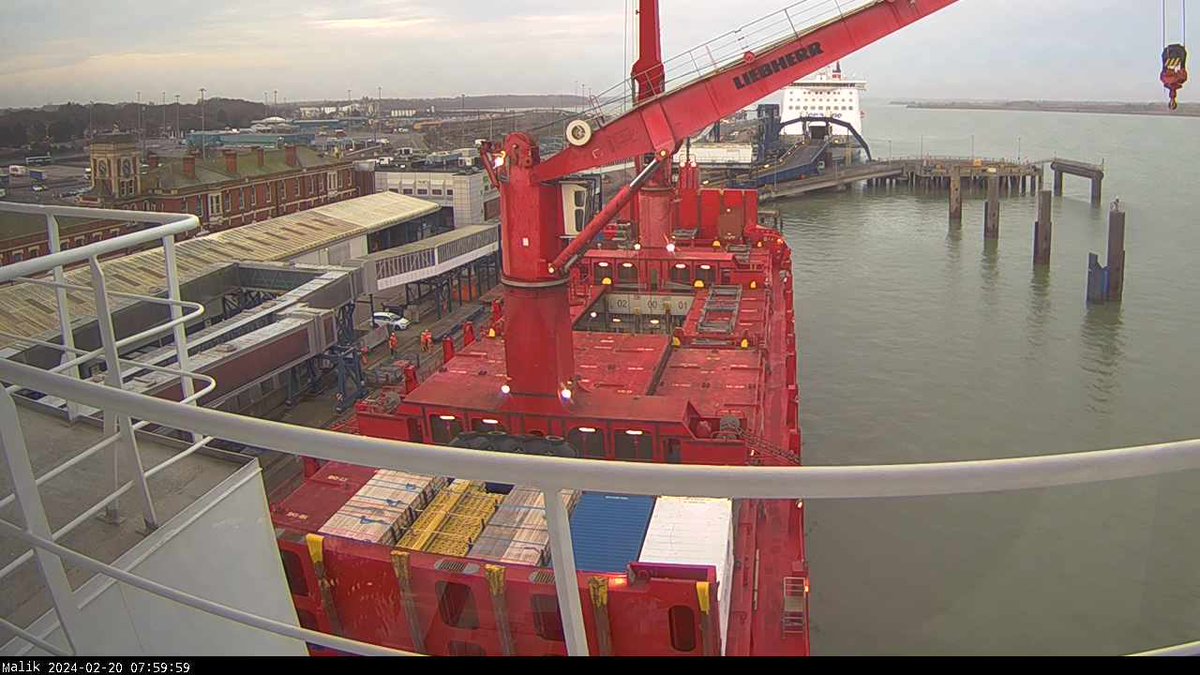 UK_Shipspotter's tweet photo. “Malik Arctica” at #ParkestonQuay #Harwich this morning.
Latest webcam photos 07:29 and 07:59hrs 20 Feb 2024
#malikarctica #royalarcticline #britishantarcticsurvey #hpsuk #havenportsshippingukj #haleystation https://t.co/ncVIJg5FmZ