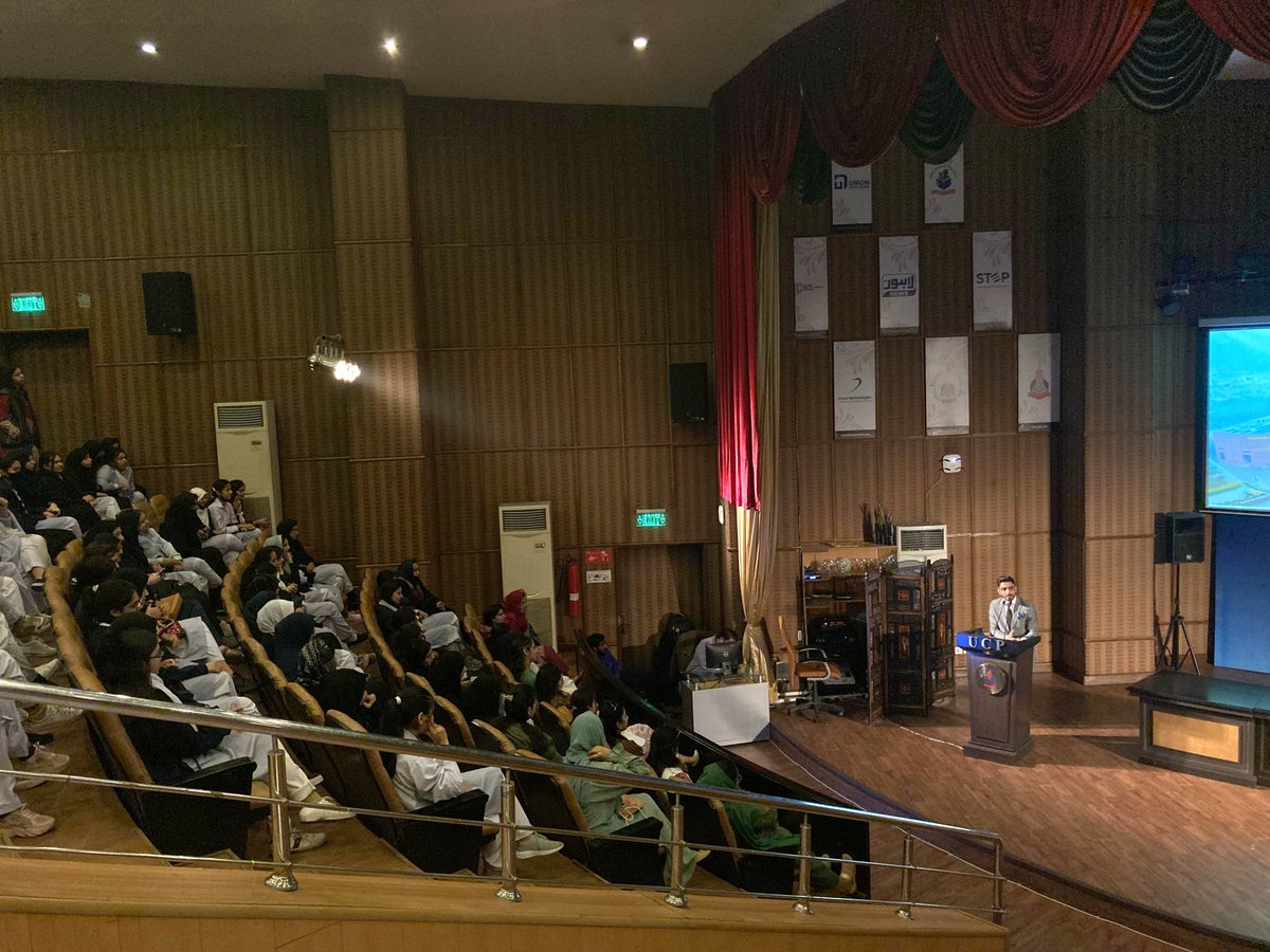 UCP's esteemed alumnus Engr Muhammad Ameer, National Facility Manager at Hair Club Pakistan, delivered an inspirational talk in career counseling session for the intermediate students of PGC . He enlightened them about the market expectations from young graduates 
#my_ucp