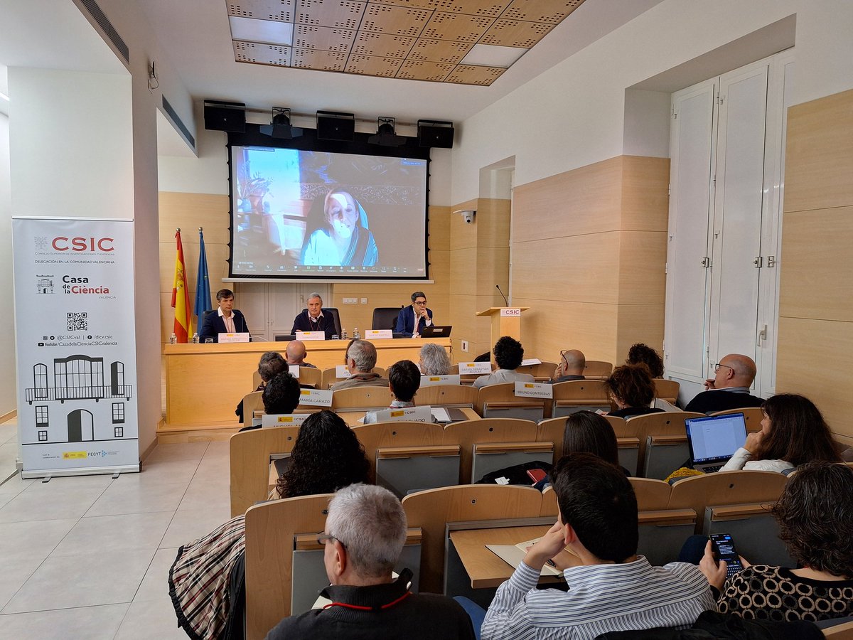CSICval's tweet photo. Comienza la presentación de la Conexión @CSIC de Biología Computacional y Bioinformática (@BCBHubCSIC) en la Casa de la Ciència del CSIC en València. Abre la sesión la presidenta del CSIC, @delPinoE. Puedes seguirla en directo.

https://t.co/u5Oi862c3h https://t.co/o3HaCLtn9H