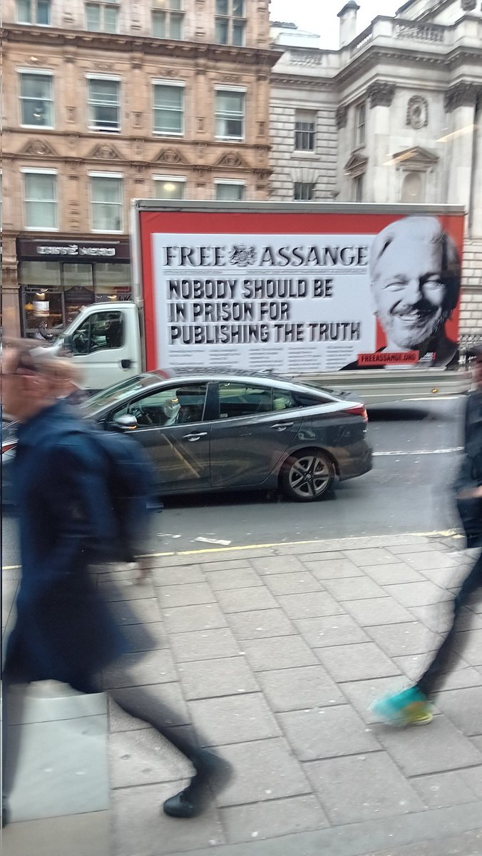 Daniel Fooks (@danielfooksart) on Twitter photo 