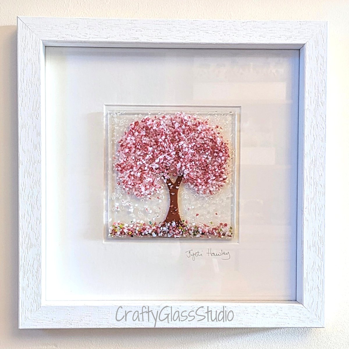 @MHHSBD It's Day 20 of the #MHHSBD alphabet challenge and we are showcasing the letter T today. Here is a beautiful Cherry Blossom Tree in a wooden frame available here along with a lot of other Tree related fused glass. craftyglassstudio.co.uk/product-catego…