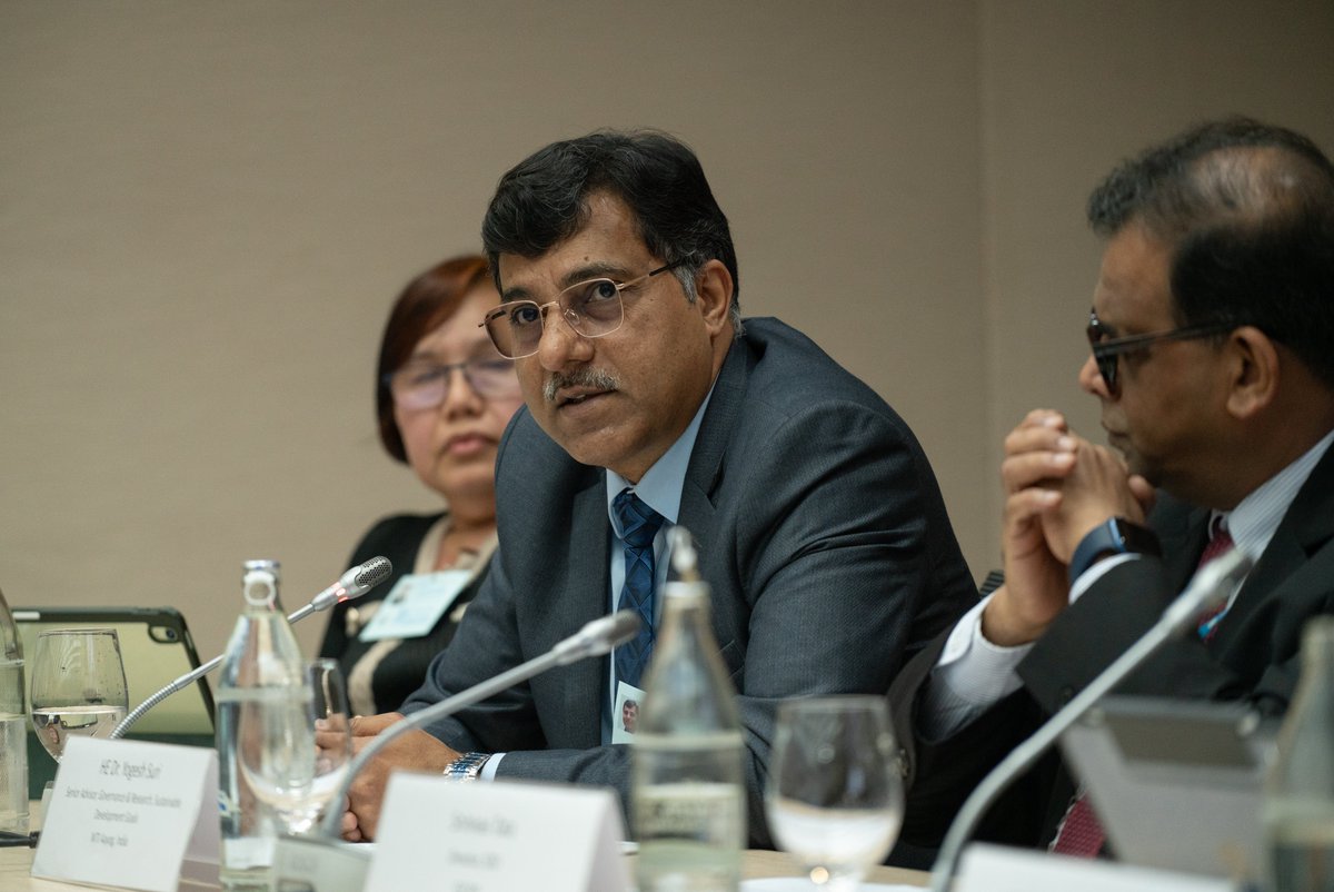 Dr Yogesh Suri, Senior Adviser @NITIAayog represented India & shared perspectives on 'New Frontiers on Social Protection' on the eve of @UNESCAP's 11th Asia-Pacific Forum for Sustainable Development.