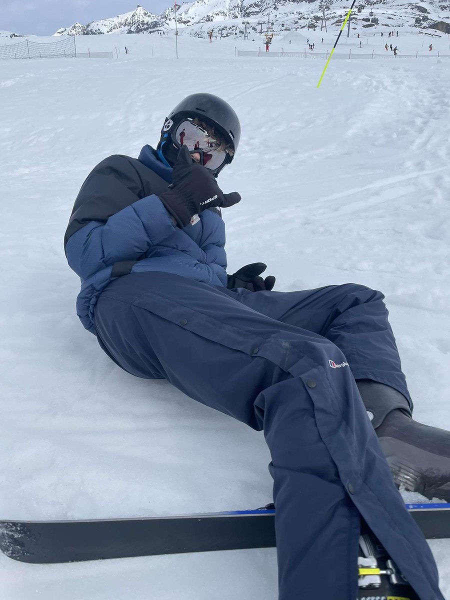 SandSkiTrip tweet media