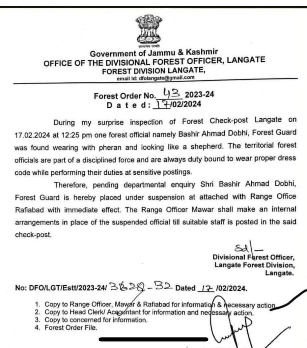 salmanmshah's tweet image. Never imagined we&apos;d face such grim days, It saddens me deeply. Over the past few years, I&apos;ve witnessed disturbing trends where Kashmiris readily resort to harmful tactics against each other.
#Adminstration should revoke such order.