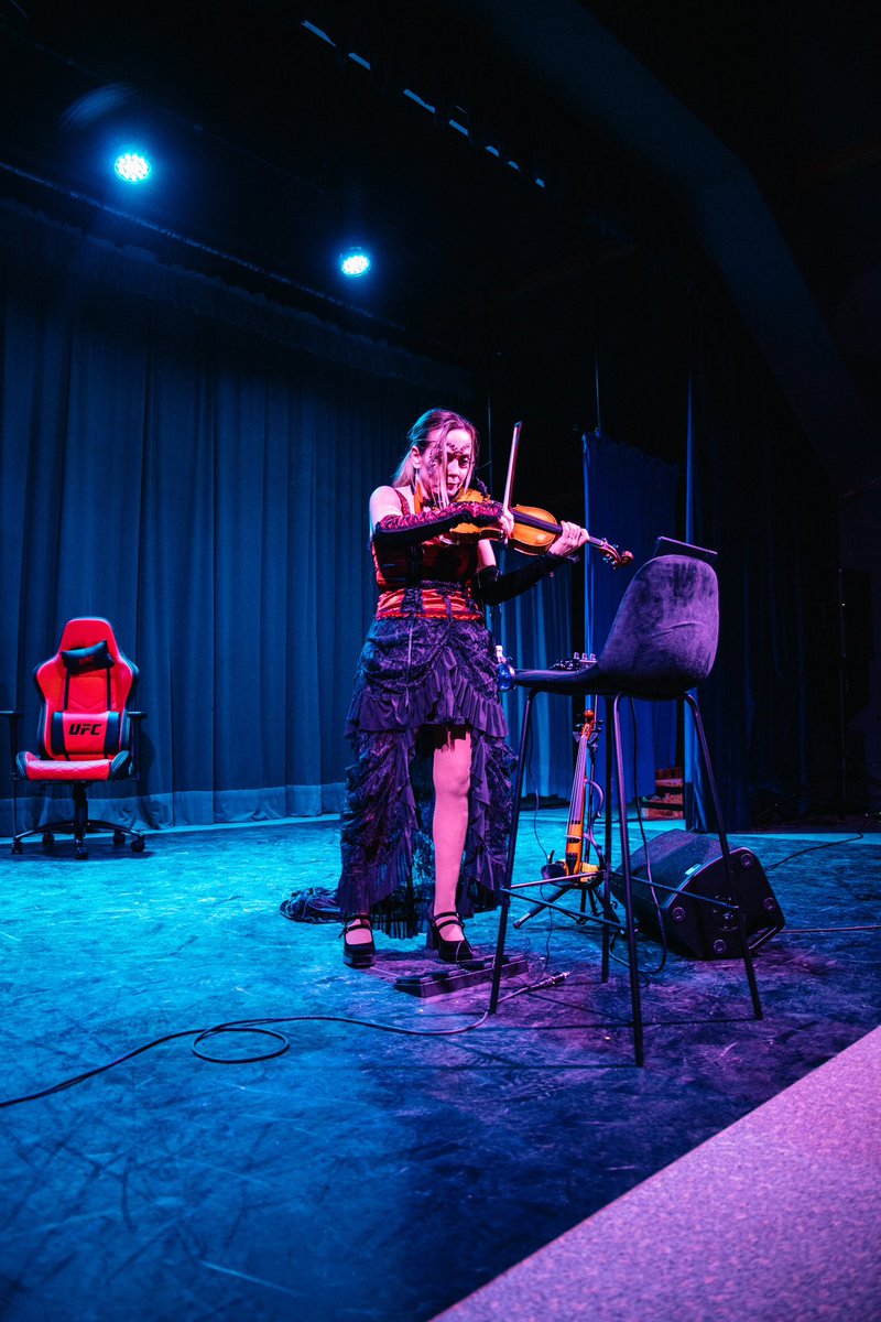 Karen a joué les plus belles musiques du jeux vidéo sur notre scène 🎻✨ #lesgets #hautesavoie #GOFW2024