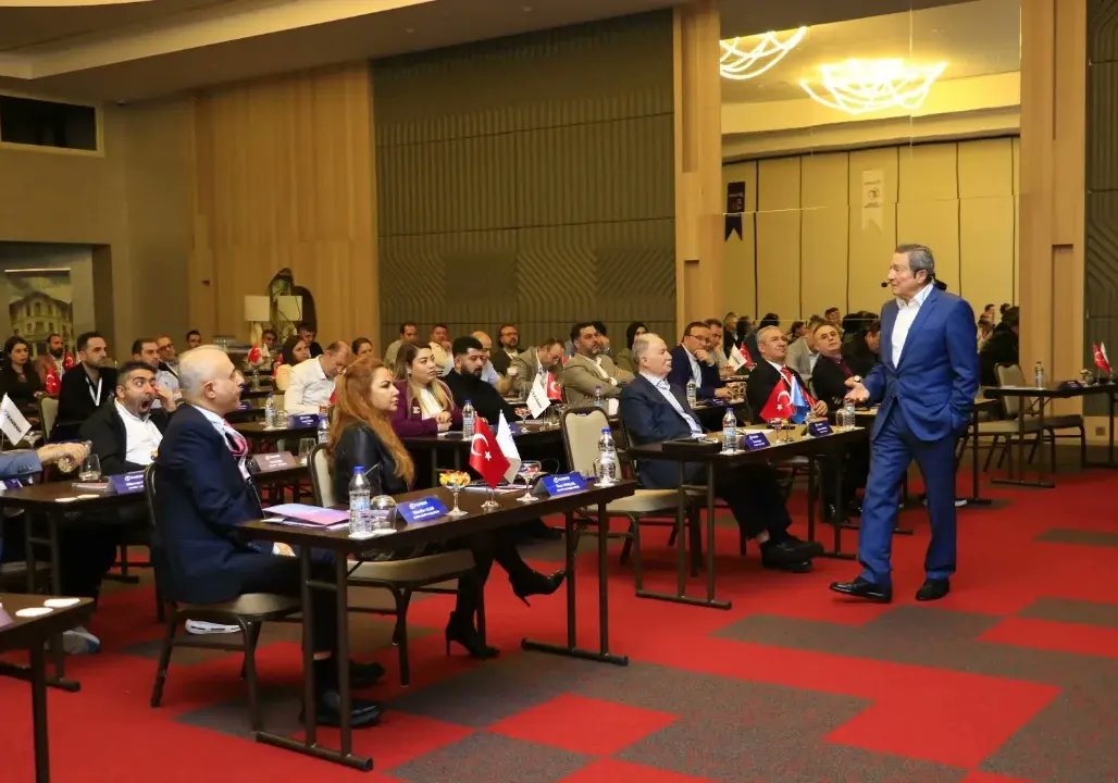 Kavram_Koleji's tweet photo. Kavram 50. Yıl Geçmişten Geleceğe Eğitim Zirvemizin ikinci günü Prof. Dr. Acar Baltaş'ın “Değerlerle Yaşamak ve Yönetmek” eğitimiyle başladı.
@acarbaltas
#KavramEğitimKurumları #50YılınMirasıYarınınBaşarısı #Zirve #Kurucular #Antalya https://t.co/C8rQweuI2R