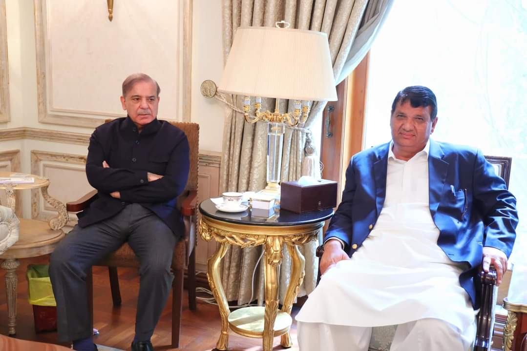 AdnanAmirMuqam's tweet photo. لاہور:19 فروری 

پاکستان مسلم لیگ (ن) کو خیبرپختونخوا سے قومی اسمبلی اور پنجاب اسمبلی سے ایک ایک مزید نشست مل گئی 

قومی اسمبلی کے حلقہ این اے 12کوہستان سے آزاد رکن محمد ادریس اور پنجاب اسمبلی کے حلقہ پی پی 242 بہاولنگر سے منتخب رکن کاشف نویدپنسوتہ مسلم لیگ (ن) میں شامل https://t.co/dWAnmrk37v