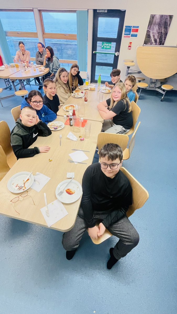 Lawthorn_PS's tweet photo. P7B Arran:
Fuelling up for a day packed with activities! P7B enjoyed a good night's sleep and are ready to embrace the adventures that lie ahead. ๐
#BreakfastEnergy #ExcitingDayAhead @ArranOutdoors https://t.co/rJHeN6KwHy