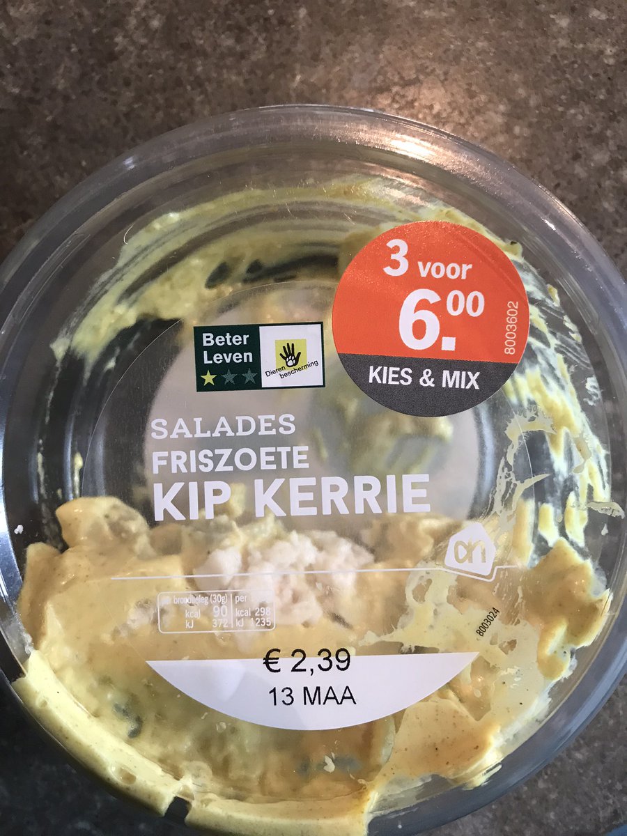 AleidLand's tweet photo. Gisteren flink ziek geworden (kramp &amp; buikloop!) van deze kipkerriesalade. @albertheijn haal het snel uit je schap! Kan ik jullie nergens bellen/mailen oid zonder inlog? https://t.co/N4nQ8Liewu