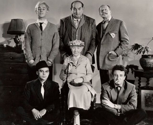 HostingGB's tweet photo. Saw this posted on Facebook this morning - The Ladykillers (1955) brilliant film 

I would like to point out that I saw it  MANY MANY years after its release. A classic film I cd watch again &amp; again 

#ealingfilms #ealingcomedy #classicfilm https://t.co/SpM88UGn0u