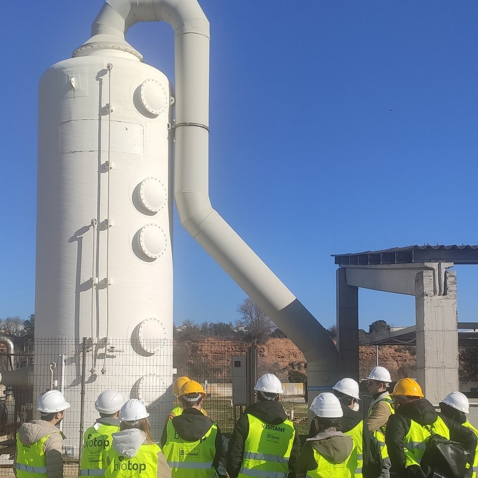 ♻️Más experiencias del increible proyecto #recycles

Finalizamos el 3er taller visitando dos de las instalaciones de tratamiento de gases biológicos instaladas por nosotros 💪

Un placer presentar nuestro trabajo en vivo a todos los participantes 🙌

<a href="/RecyclesEu/">RECYCLES</a>