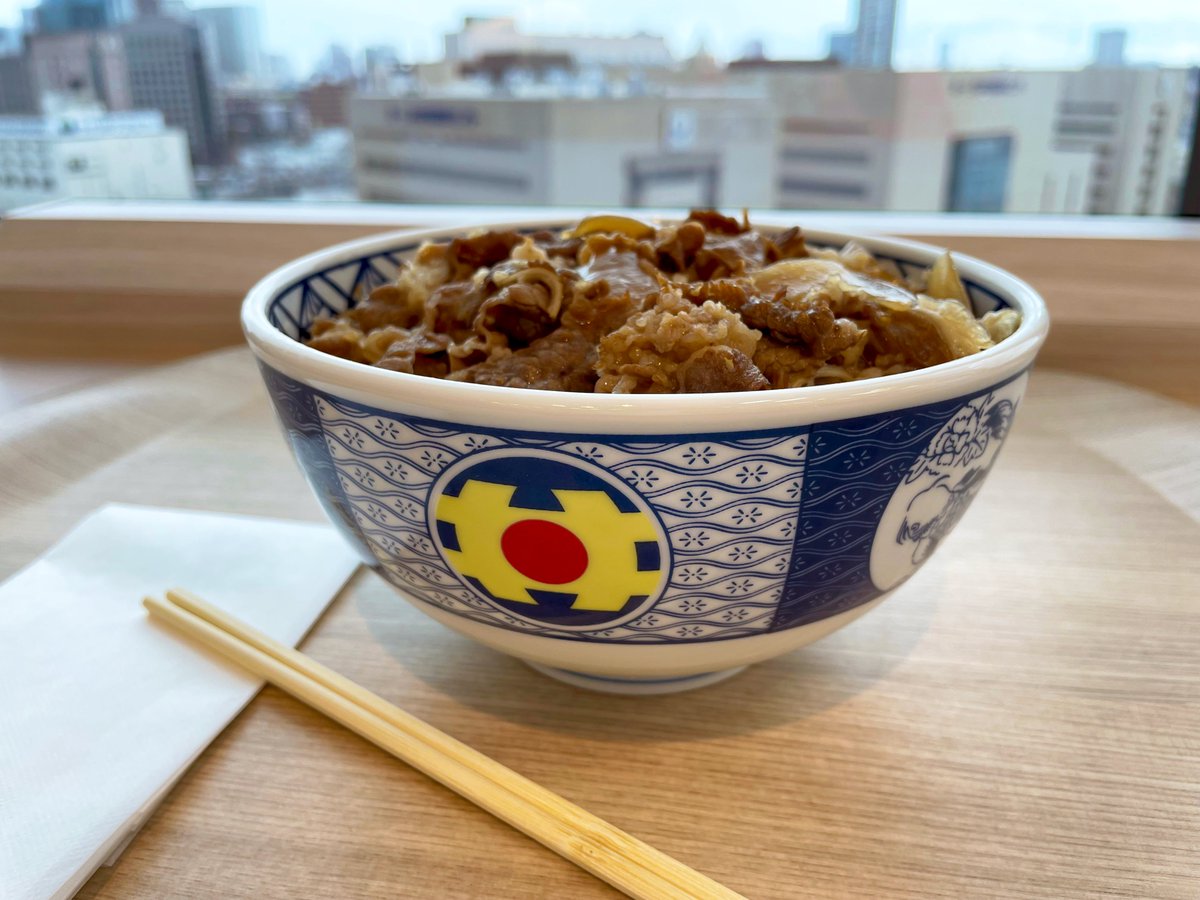 春日誕生日くじ 販売終了まで1日！✊ ＼ C賞「赤牛丸風どんぶり」実物