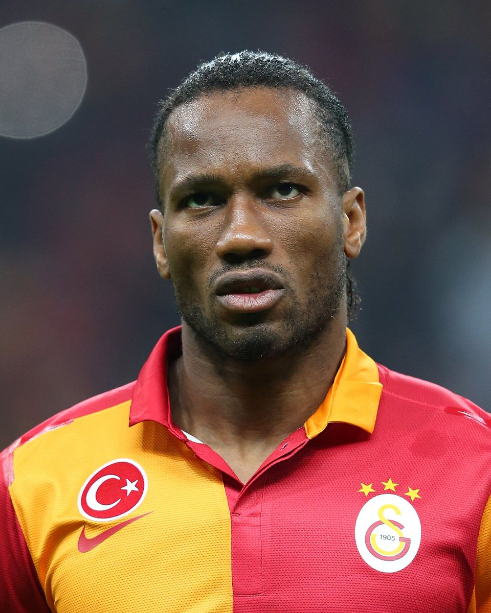 DefanSports's tweet photo. Didier Drogba: "Galatasaray Taraftarı ile aramızda eşsiz bir sevgi var, Dünyanın en Vefa'lı rakiplere karşı ise en büyük Cehennemi diyebilirim Hayatım boyunca Galatasaray'a hizmet vermeye devam edeceğim". https://t.co/by0fjdfSlP