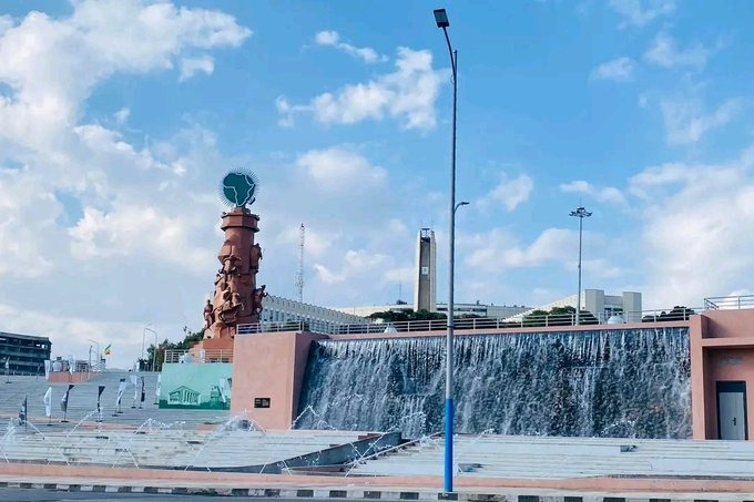 SelamTe1379584's tweet photo. Adwa and GERD side by side.
#Adwa symbolizes victory over colonialism while
#GERD symbolizes the second Adwa, which is victory over unfairness and injustice in utilization of Nile water.
#Ethiopia
#AdwaVictoryMemorial https://t.co/hEX4w1Xji5