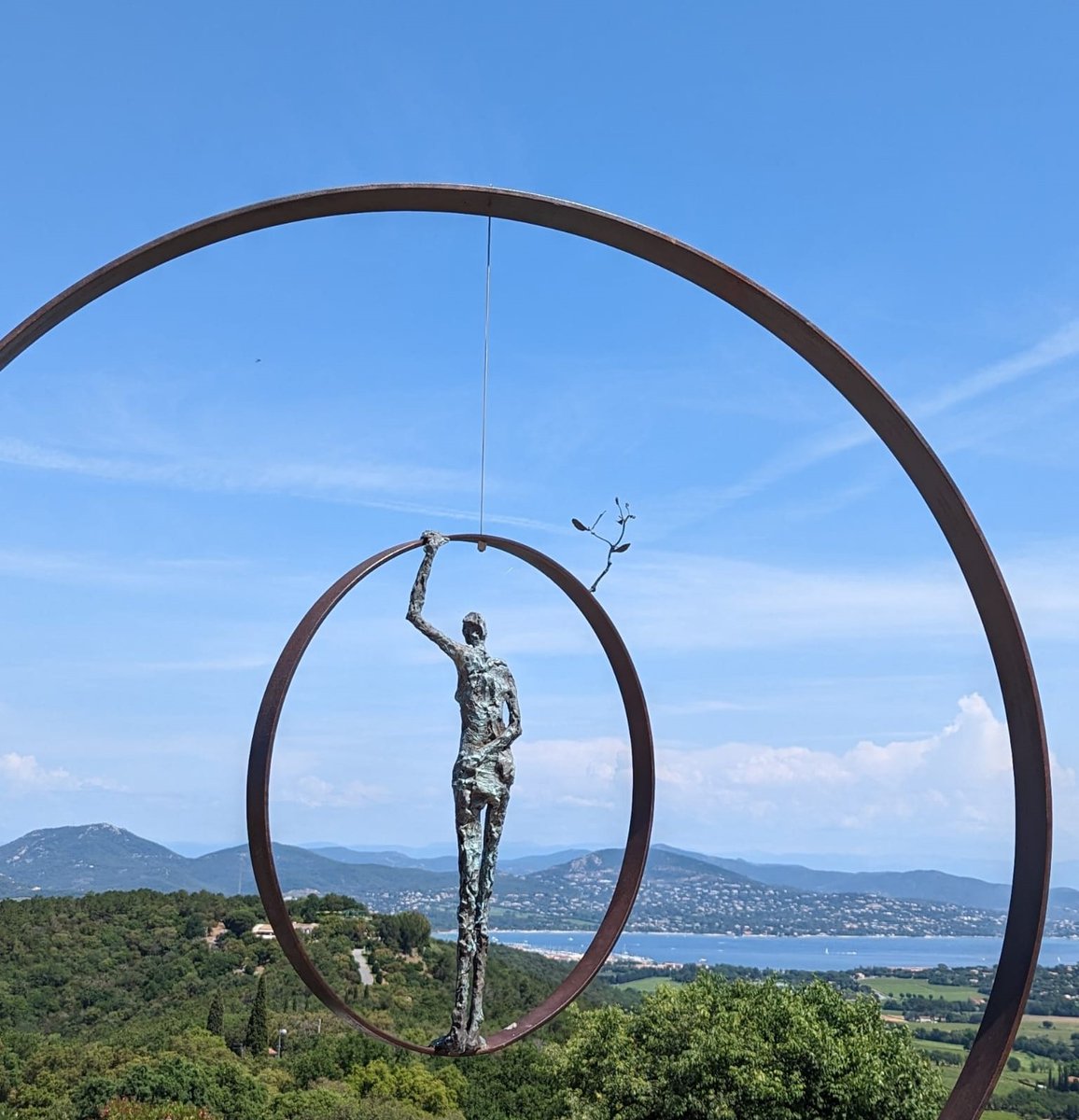 ✨#Gassin, Village <a href="/PrefereFrancais/">Les Préférés des Français</a> en 2024?❇️

🗳️ Le village du <a href="/GolfeStTropez/">Golfe Saint-Tropez</a> sélectionné pour représenter <a href="/MaRegionSud/">Région Sud</a> durant l'émission en juin prochain 
☀️ Les atouts et spécificités de la commune sont nombreux

➕ d'infos et votes jusqu'au 8/03 ici : urlz.fr/pBTI